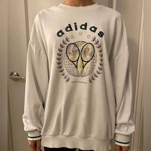 Oversized adidas sweater shirt